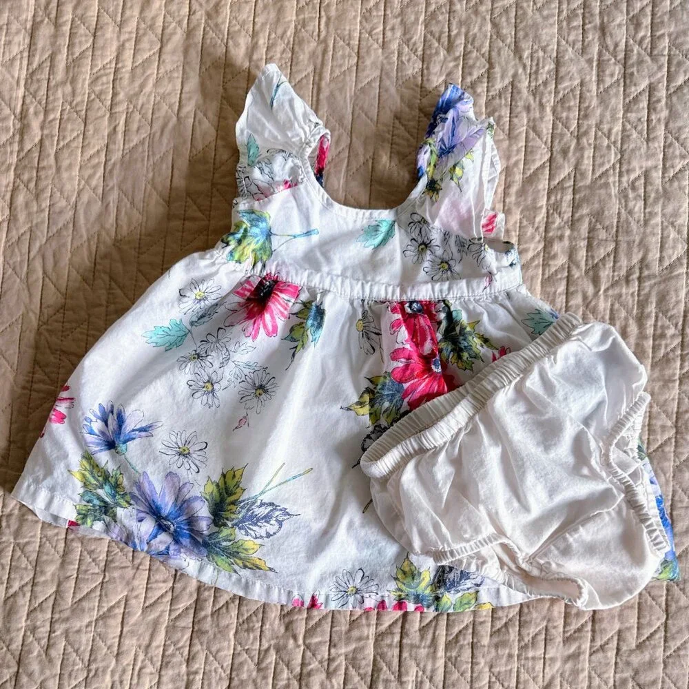 GAP Baby Flutter Sleeve Floral White Dress with Bloomers 3-6 Months EUC
